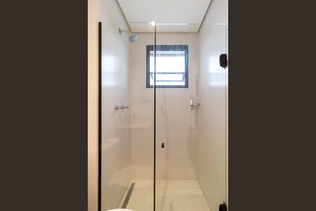 Banheiro de kitnet/studio para alugar com 1 quarto, 34m² em Vila Anglo Brasileira, São Paulo