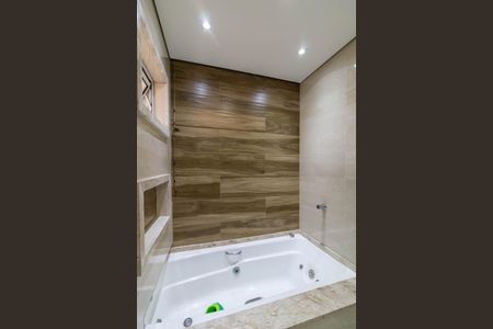 Casa à venda com 236m², 3 quartos e 2 vagasBanheiro Suíte