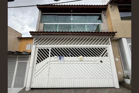 Casa à venda com 236m², 3 quartos e 2 vagasFachada