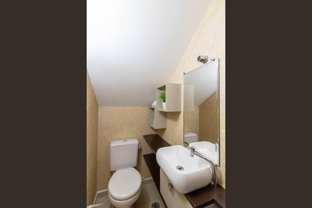 Casa à venda com 236m², 3 quartos e 2 vagasLavabo