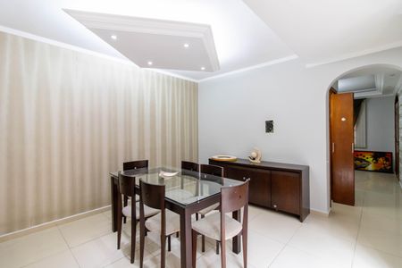 Casa à venda com 236m², 3 quartos e 2 vagasSala de Jantar