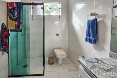 Apartamento para alugar com 500m², 4 quartos e 6 vagasBanheiro da Suíte 2