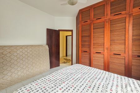 Apartamento para alugar com 500m², 4 quartos e 6 vagasBanheiro da Suíte 1