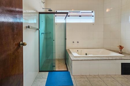 Apartamento para alugar com 500m², 4 quartos e 6 vagasBanheiro Social 3