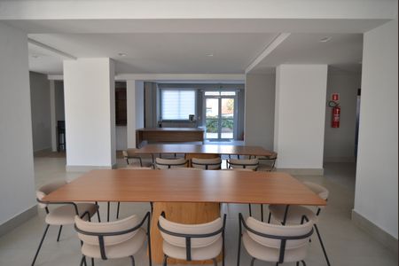 Apartamento à venda com 83m², 2 quartos e 2 vagasÁrea comum - Salão de festas