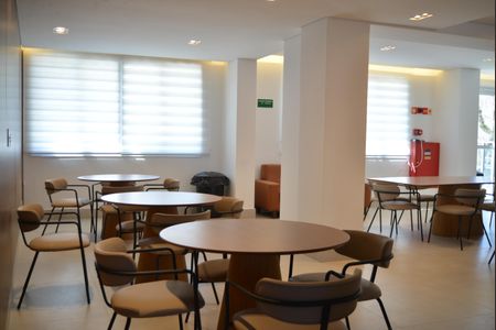 Apartamento à venda com 83m², 2 quartos e 2 vagasÁrea comum - Salão de festas