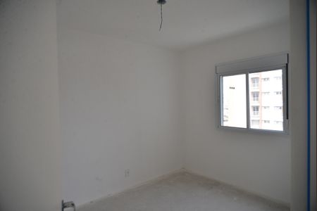 Apartamento à venda com 83m², 2 quartos e 2 vagasQuarto 
