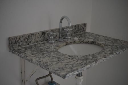 Apartamento à venda com 83m², 2 quartos e 2 vagasBanheiro Social