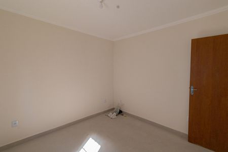 Casa para alugar com 48m², 1 quarto e 1 vaga Casa para alugar com 48m², 1 quarto e 1 vagaQuarto