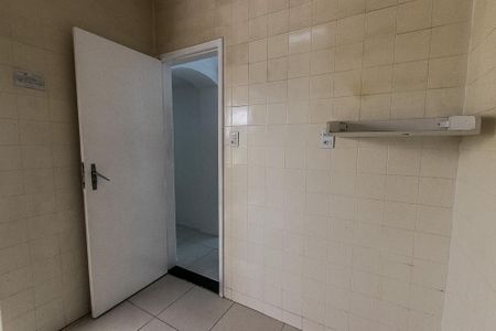 Cozinha de apartamento para alugar com 2 quartos, 75m² em Costa Azul, Salvador