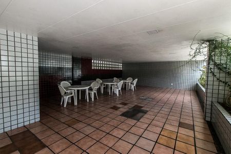 Área comum de apartamento para alugar com 2 quartos, 75m² em Costa Azul, Salvador