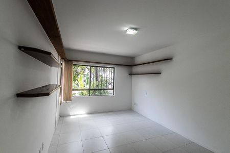 Apartamento para alugar com 2 quartos, 75m² em Costa Azul, Salvador