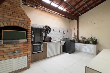 Casa à venda com 200m², 3 quartos e 4 vagas Casa à venda com 200m², 3 quartos e 4 vagasChurrasqueira