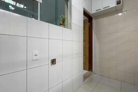 Casa à venda com 200m², 3 quartos e 4 vagas Casa à venda com 200m², 3 quartos e 4 vagasÁrea de Serviço