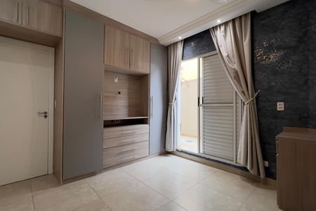 Casa à venda com 200m², 3 quartos e 4 vagas Casa à venda com 200m², 3 quartos e 4 vagasSuíte