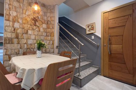 Casa à venda com 200m², 3 quartos e 4 vagasSala