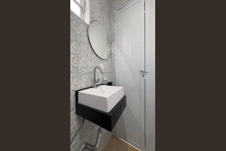 Casa à venda com 200m², 3 quartos e 4 vagasLavabo 1