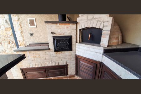 Casa à venda com 550m², 3 quartos e 3 vagas Casa à venda com 550m², 3 quartos e 3 vagasEspaço Gourmet