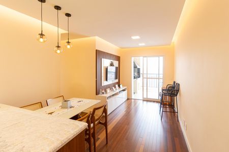 Sala de apartamento à venda com 2 quartos, 60m² em Bussocaba, Osasco