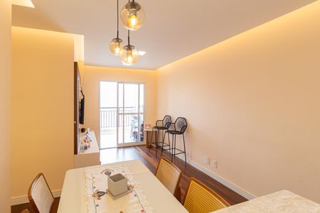 Sala de apartamento à venda com 2 quartos, 60m² em Bussocaba, Osasco