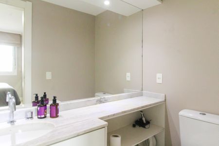 Apartamento à venda com 78m², 2 quartos e 2 vagas Apartamento à venda com 78m², 2 quartos e 2 vagasBanheiro da Suíte