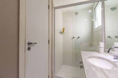Apartamento à venda com 78m², 2 quartos e 2 vagas Apartamento à venda com 78m², 2 quartos e 2 vagasBanheiro da Suíte