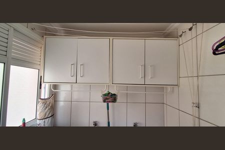 Apartamento à venda com 65m², 2 quartos e 1 vagaÁrea de Serviço