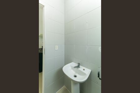 Banheiro de kitnet/studio para alugar com 1 quarto, 30m² em Belenzinho, São Paulo