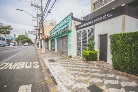 Apartamento à venda com 91m², 2 quartos e sem vaga Apartamento à venda com 91m², 2 quartos e sem vagaFachada