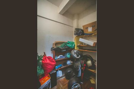 Apartamento à venda com 91m², 2 quartos e sem vaga Apartamento à venda com 91m², 2 quartos e sem vagaQuarto de Serviço