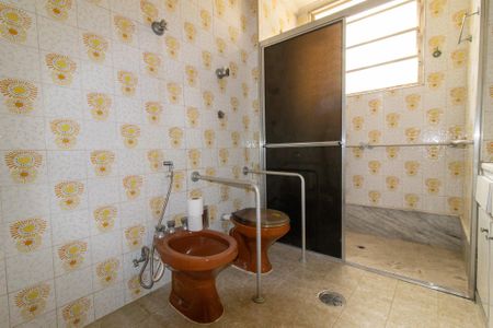Apartamento à venda com 108m², 3 quartos e sem vagaBanheiro da Suíte