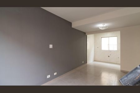 Sala de casa de condomínio à venda com 2 quartos, 86m² em Vila Talarico, São Paulo