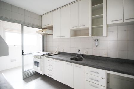 Apartamento à venda com 87m², 3 quartos e 2 vagasCozinha