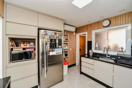 Apartamento à venda com 140m², 3 quartos e 2 vagasCozinha