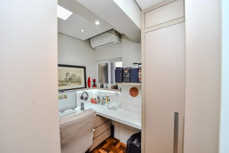 Apartamento à venda com 140m², 3 quartos e 2 vagasEscritório