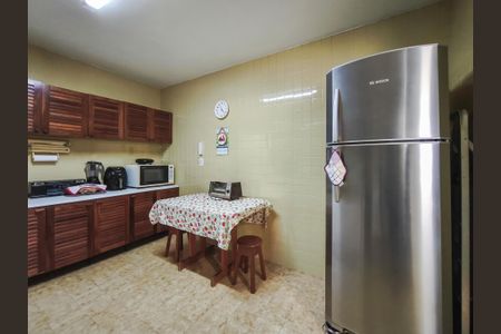 Apartamento à venda com 103m², 3 quartos e 2 vagasCozinha