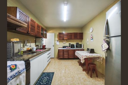 Apartamento à venda com 103m², 3 quartos e 2 vagasCozinha