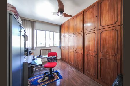 Apartamento à venda com 103m², 3 quartos e 2 vagasQuarto 2