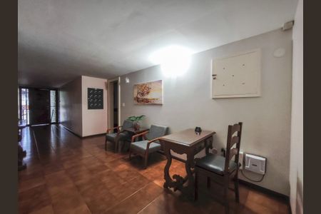 Apartamento à venda com 103m², 3 quartos e 2 vagasFachada e portaria