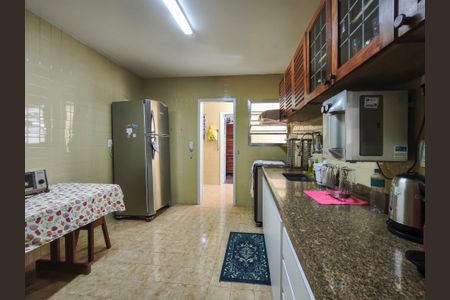 Apartamento à venda com 103m², 3 quartos e 2 vagasCozinha