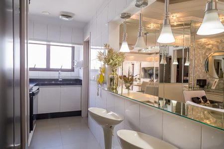 Apartamento à venda com 153m², 2 quartos e 2 vagas Apartamento à venda com 153m², 2 quartos e 2 vagasCozinha