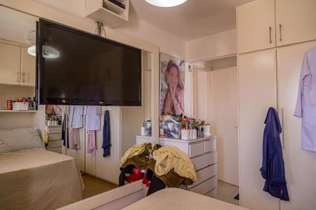 Apartamento à venda com 153m², 2 quartos e 2 vagas Apartamento à venda com 153m², 2 quartos e 2 vagasSuíte