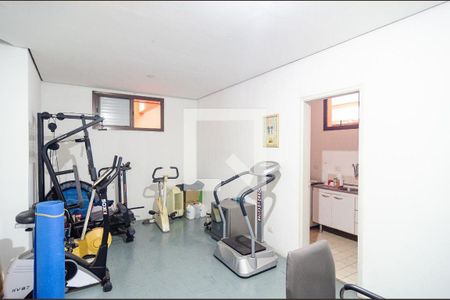 Apartamento à venda com 153m², 2 quartos e 2 vagas Apartamento à venda com 153m², 2 quartos e 2 vagasAcademia