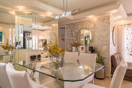 Apartamento à venda com 153m², 2 quartos e 2 vagas Apartamento à venda com 153m², 2 quartos e 2 vagasSala