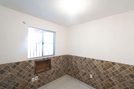 Quarto de casa para alugar com 1 quarto, 35m² em Campo Grande, Rio de Janeiro