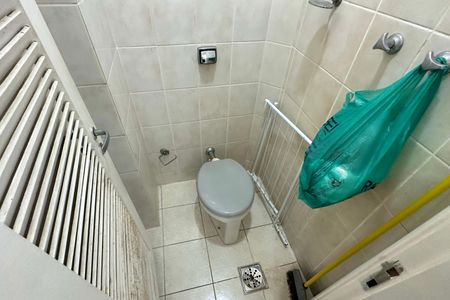Apartamento à venda com 151m², 3 quartos e 1 vaga Apartamento à venda com 151m², 3 quartos e 1 vagaBanheiro de serviço