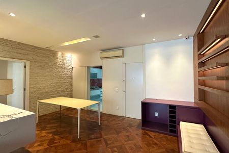 Sala de apartamento à venda com 3 quartos, 151m² em Copacabana, Rio de Janeiro