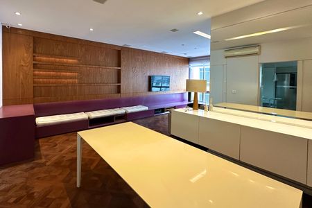 Apartamento à venda com 151m², 3 quartos e 1 vaga Apartamento à venda com 151m², 3 quartos e 1 vagaSala