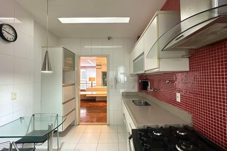 Apartamento à venda com 151m², 3 quartos e 1 vaga Apartamento à venda com 151m², 3 quartos e 1 vagaCozinha