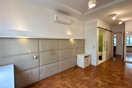 Apartamento à venda com 151m², 3 quartos e 1 vaga Apartamento à venda com 151m², 3 quartos e 1 vagaSuíte